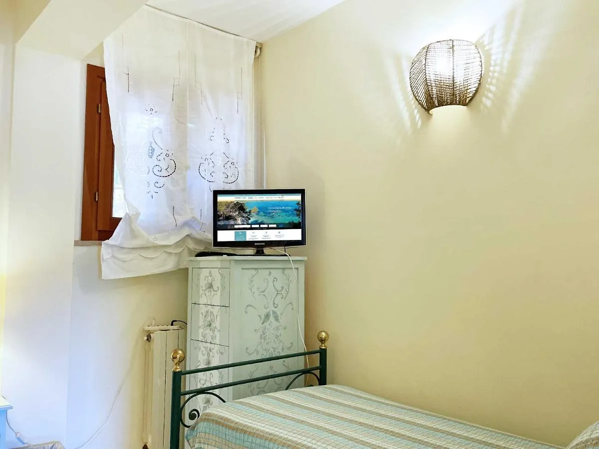 Vakantiehuis Casa L'Approdo - Argonautivacanze Porto Azzurro Italië